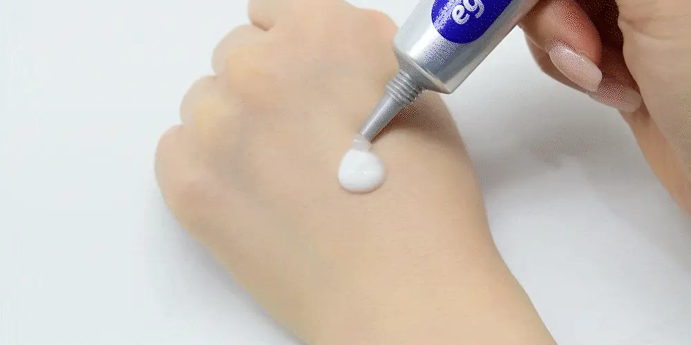 [색소침착 / 진정장벽케어]이지듀 EGFx 다운타임 크림 60ml 기획(+오인트 겔 5ml) 상세페이지 39